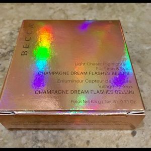 BECCA Makeup: Light Chases Highlighter Face/Eye